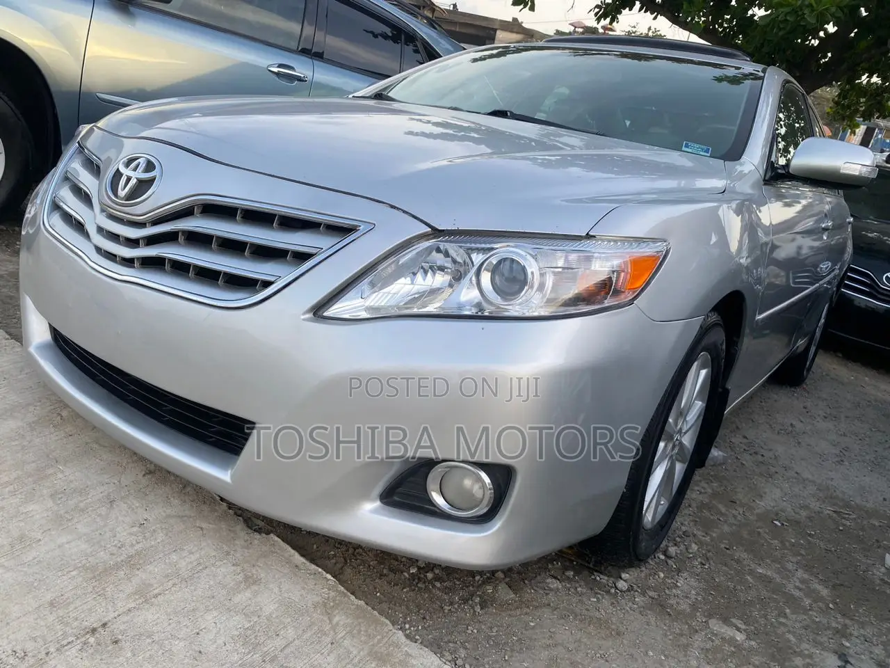Toyota Camry 2011 Silver