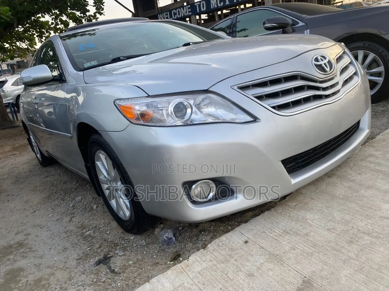 Toyota Camry 2011 Silver