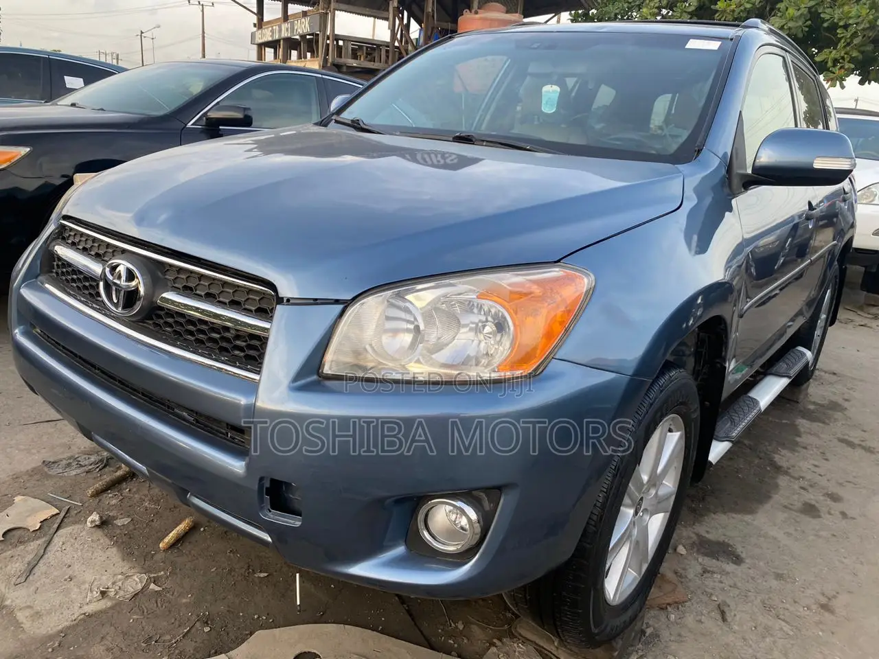 Toyota RAV4 2011 Blue