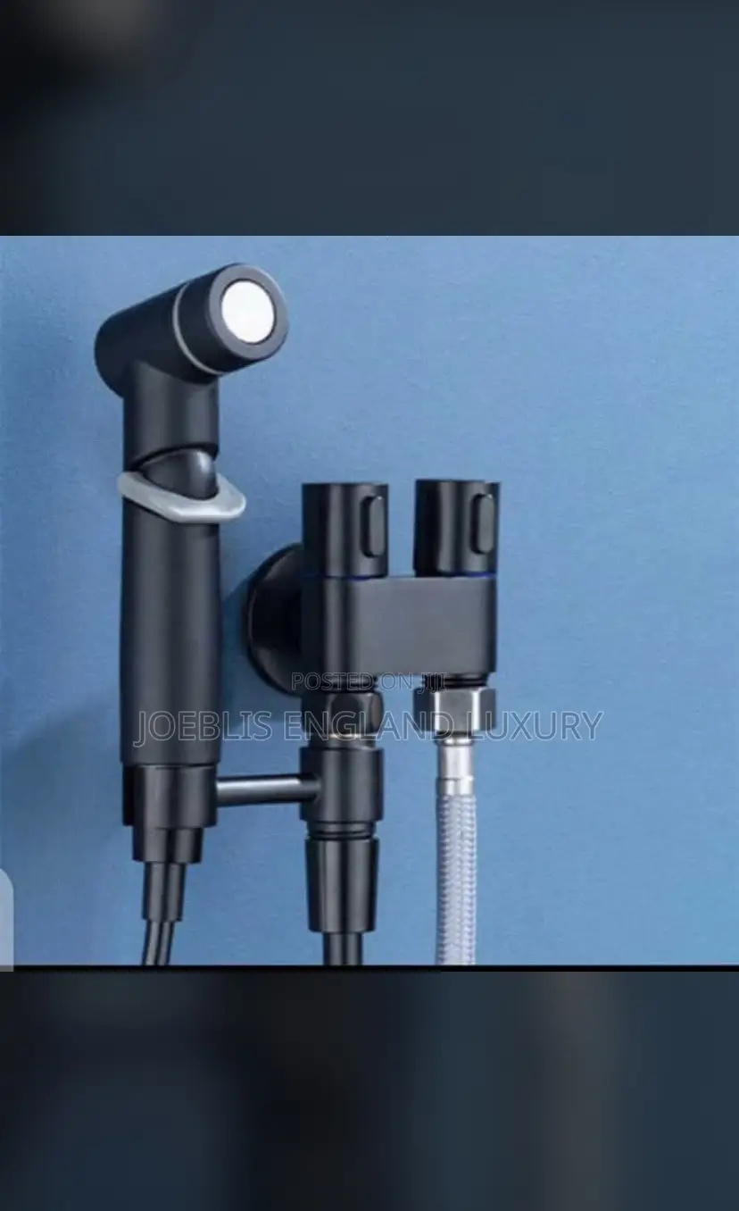 Black Bum Bum Washer With T Tap