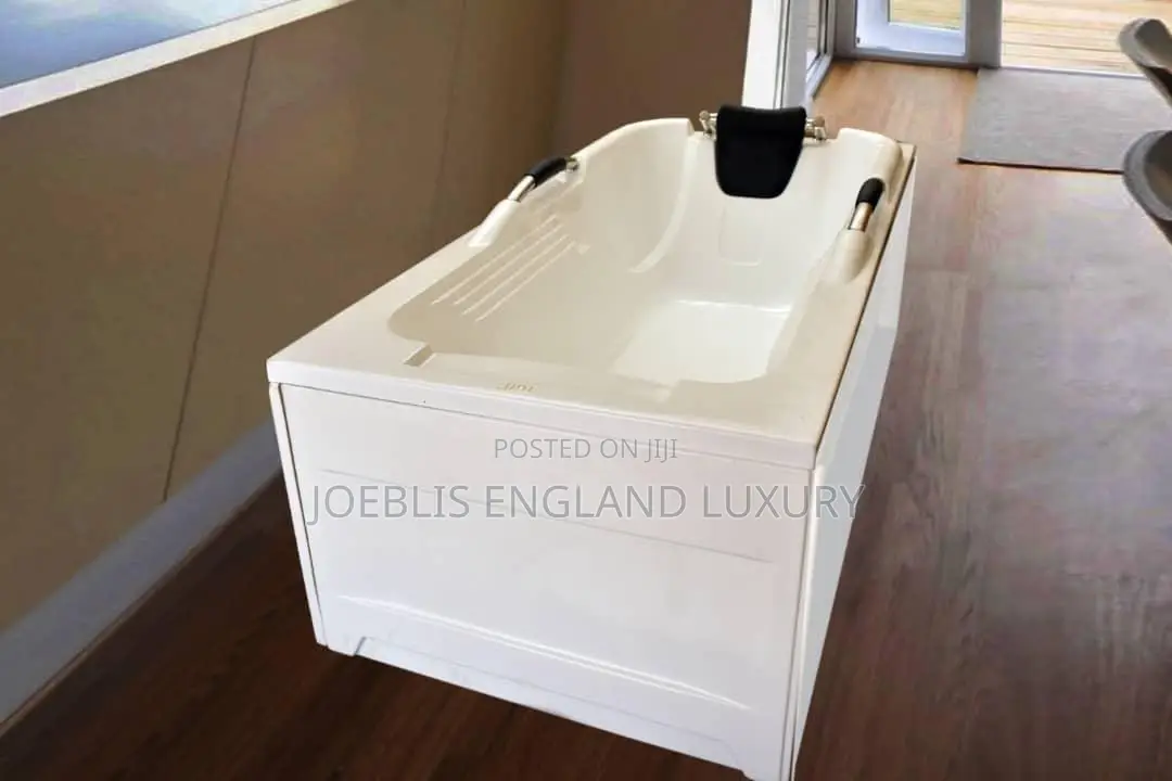 White Bathtub With Handle