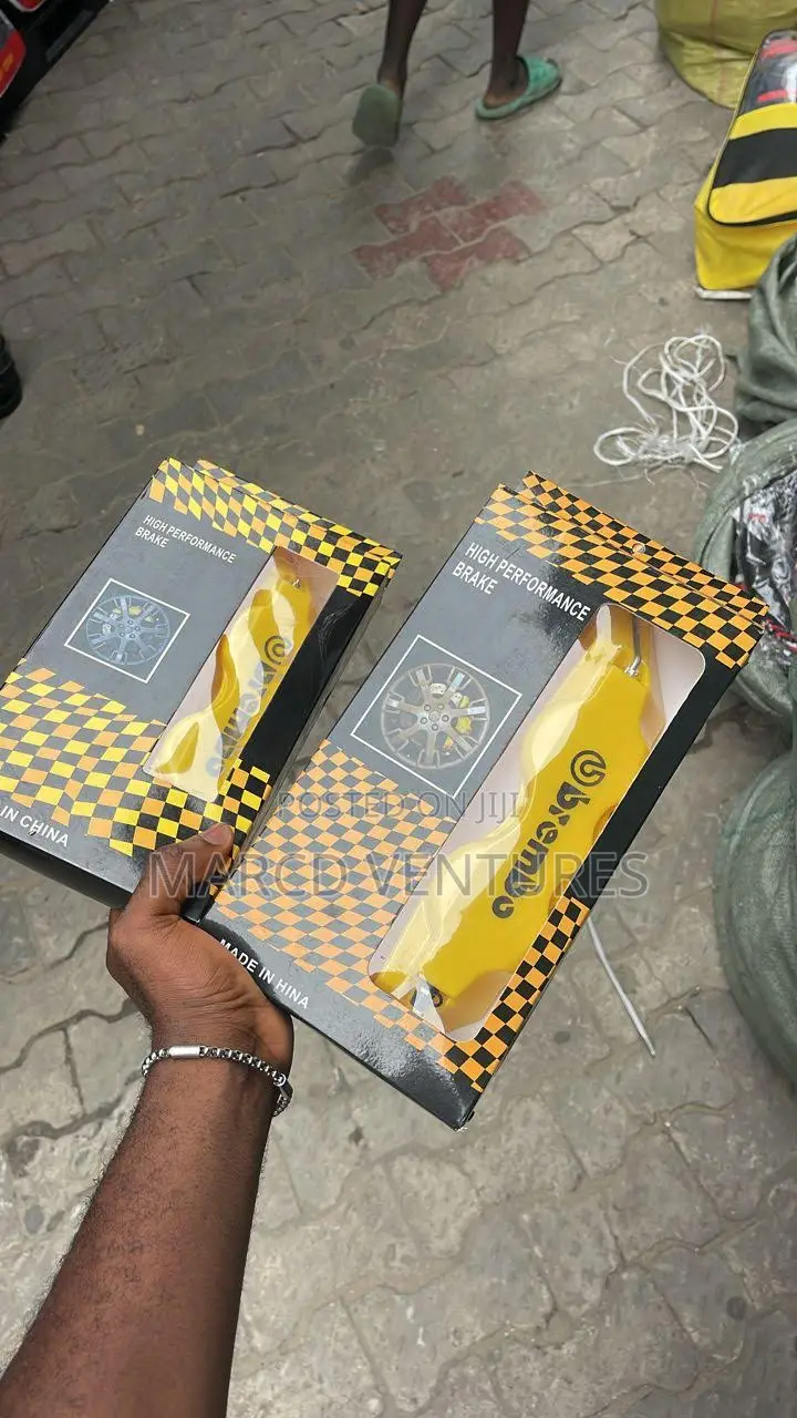 Universal Break Caliper Cover In Different Colors.