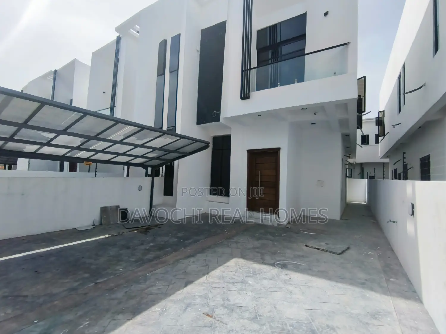 4bdrm Duplex in Chevron Drive, Lekki Phase 2 for rent