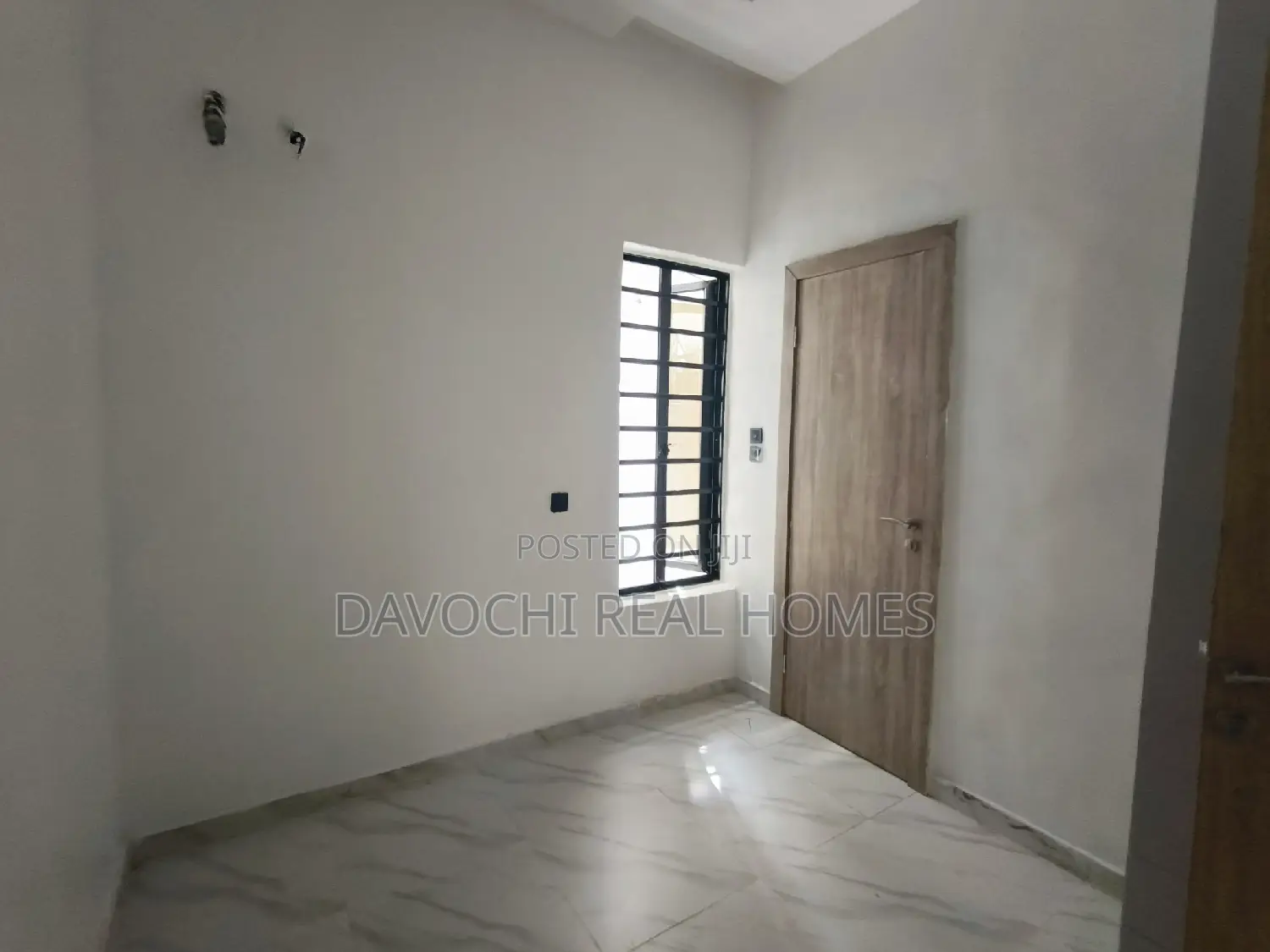 4bdrm Duplex in Chevron Drive, Lekki Phase 2 for rent