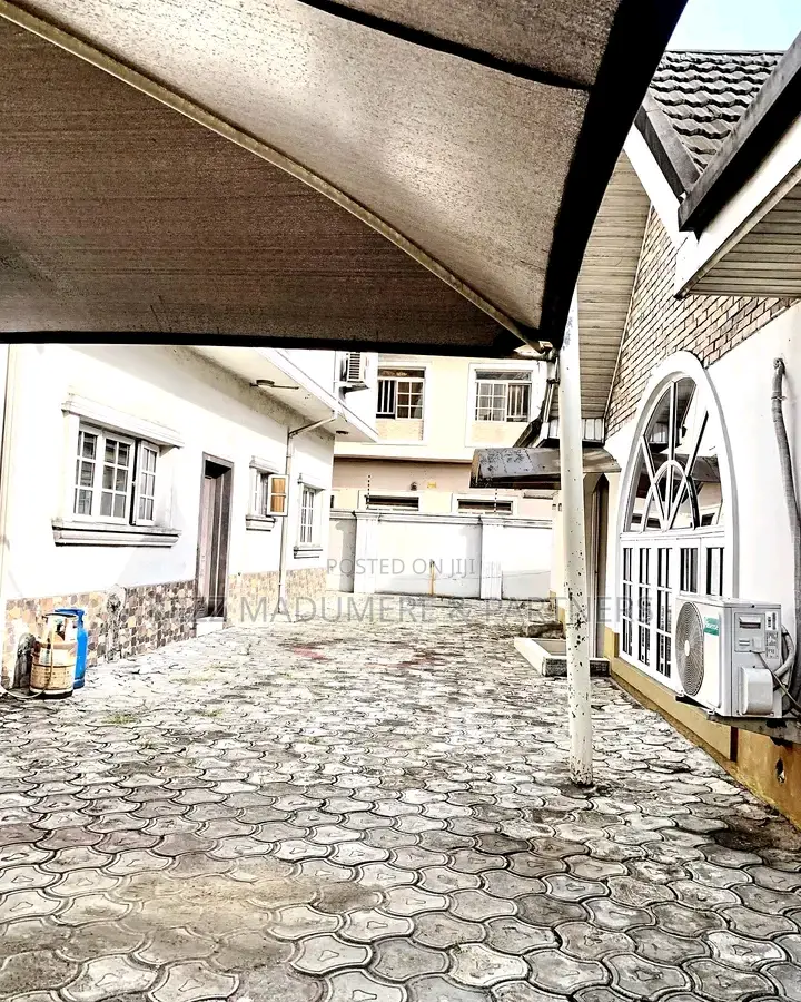 Furnished 5bdrm Duplex in Royal Palm Estate ,, Port-Harcourt for sale