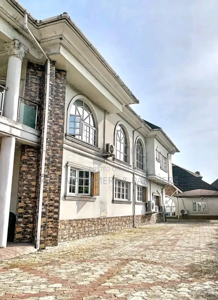 Furnished 5bdrm Duplex in Royal Palm Estate ,, Port-Harcourt for sale
