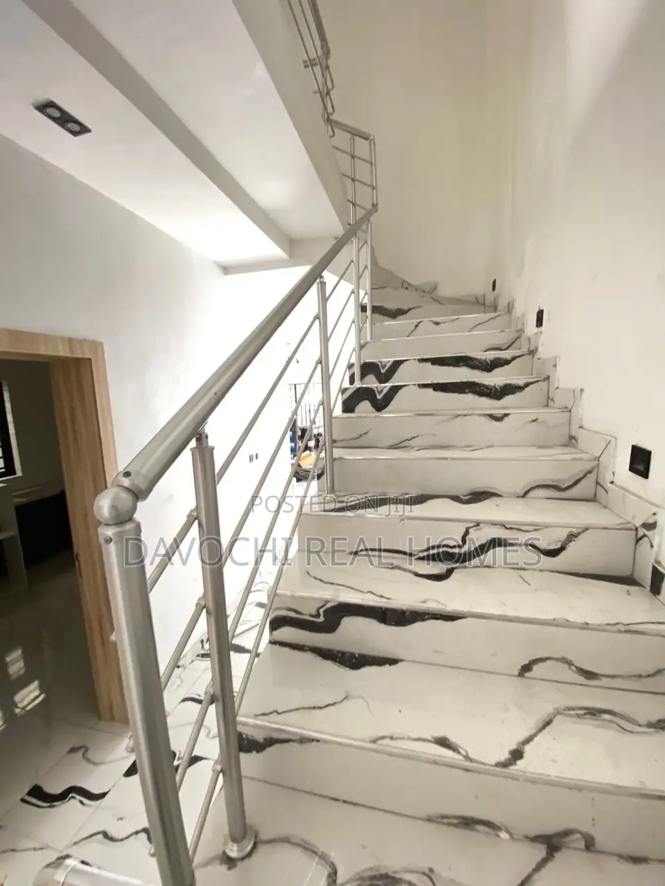 4bdrm Duplex in Chevron, Lekki for rent