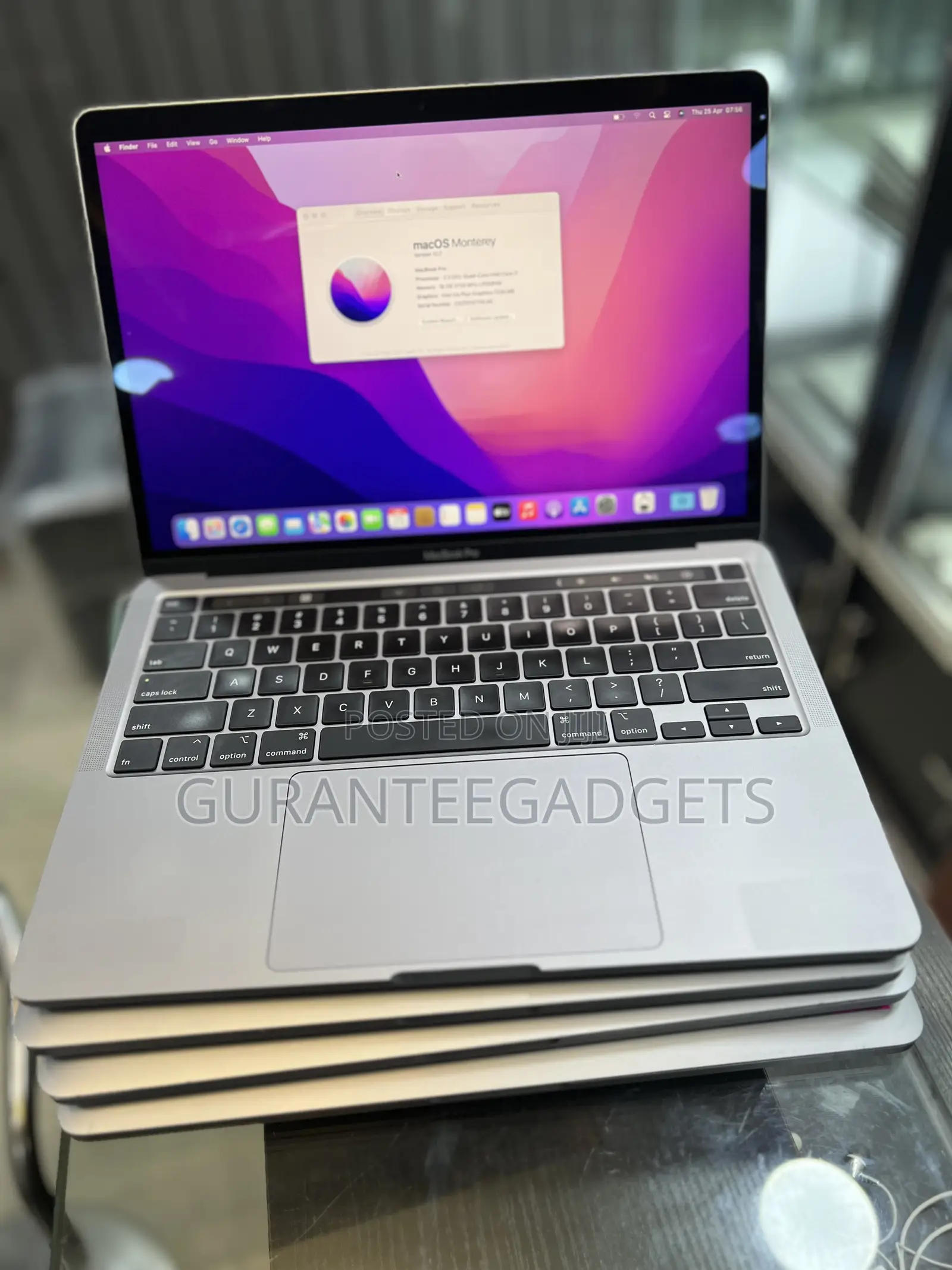 Laptop Apple MacBook Pro 2020 16GB Intel Core i7 SSD 512GB