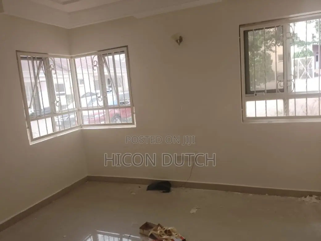 2bdrm Block of Flats in Gwarimpa Main, Gwarinpa for rent