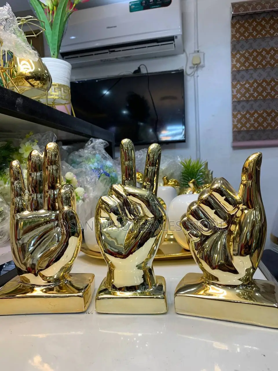Finger Decor Statues