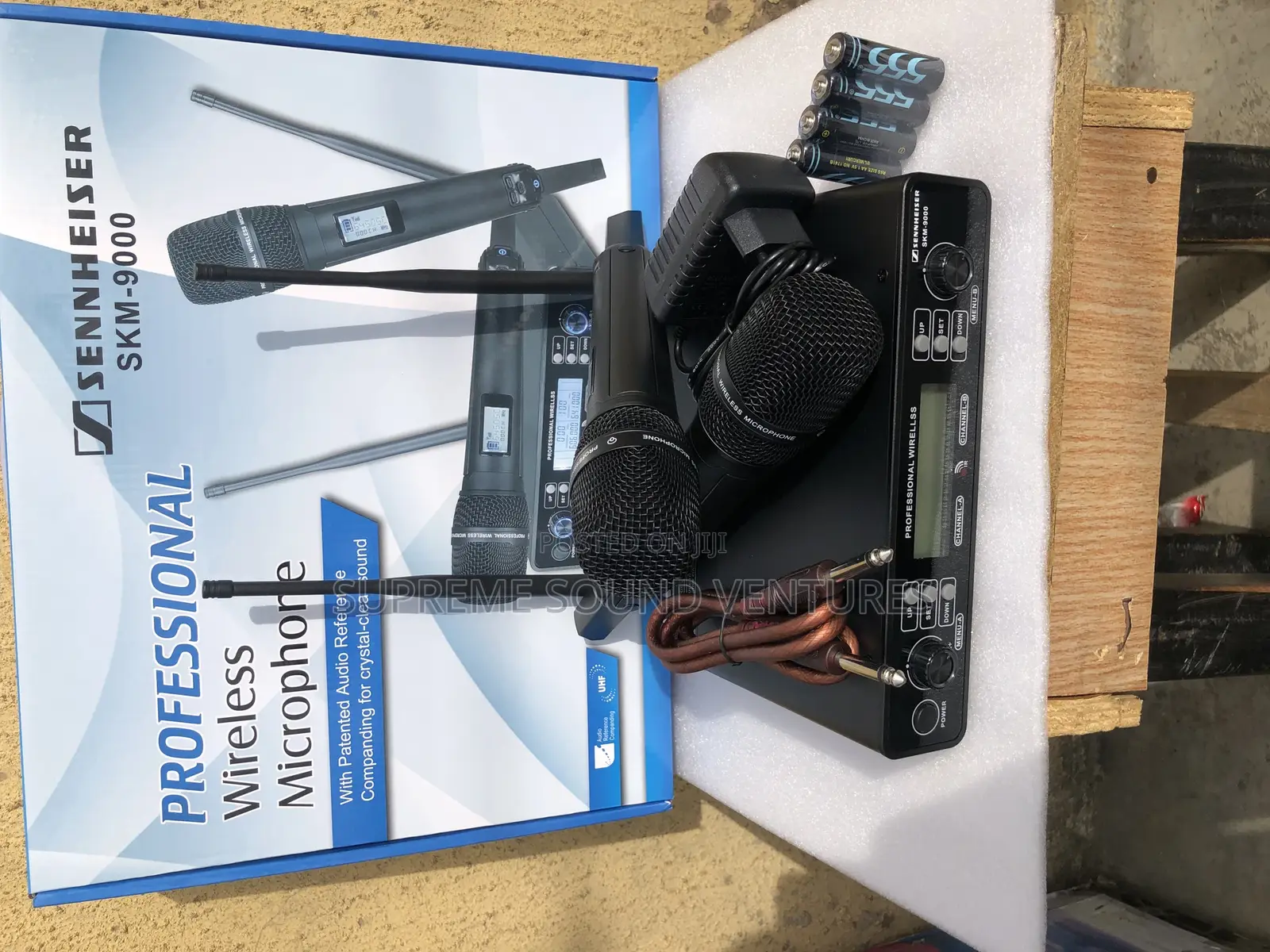 SKM9000 Small Engine Wireless Microphone