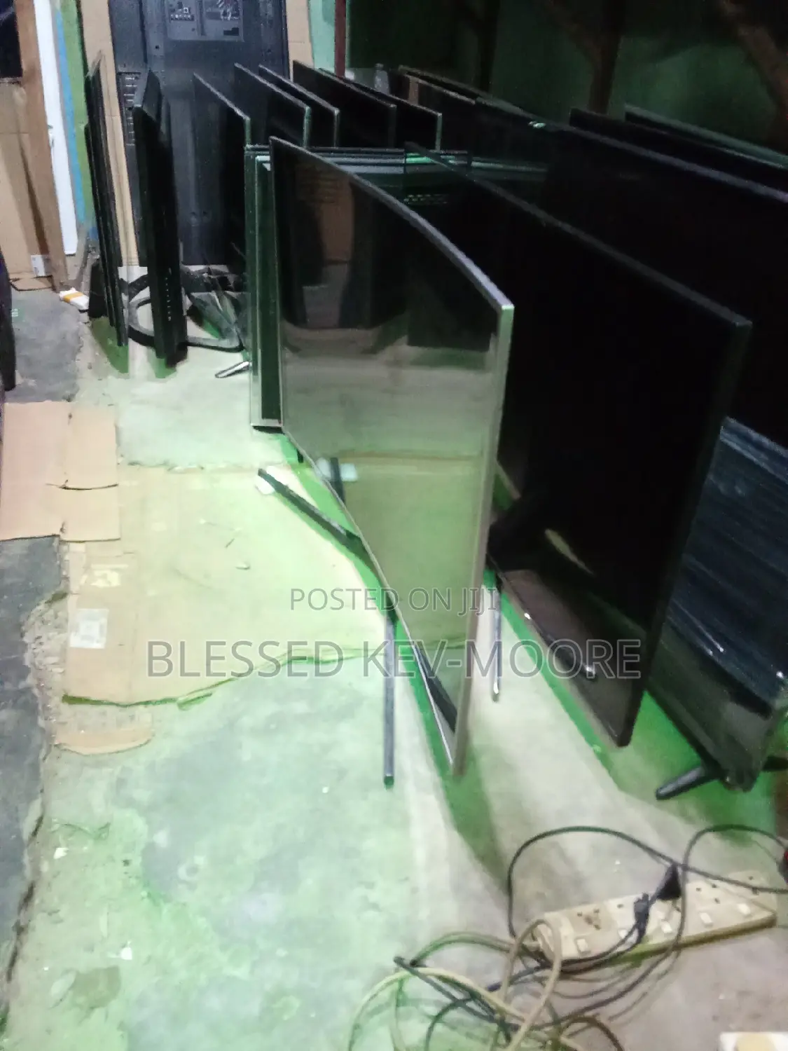 Direct UK Used Samsung 48" Smart Curve Full HD Tv
