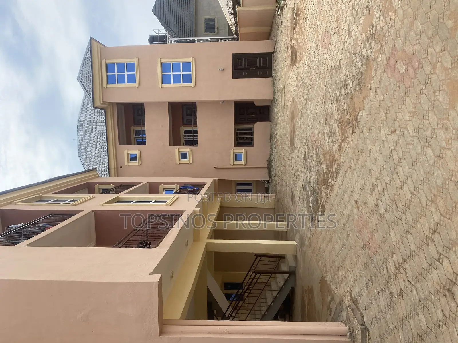 1bdrm Block of Flats in Dawaki for rent