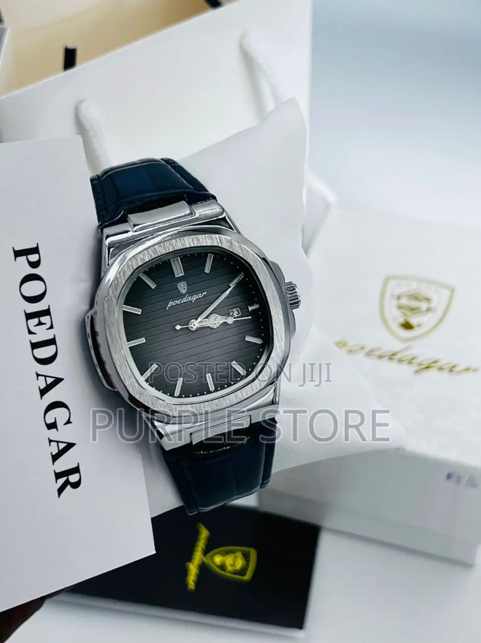 Poedagar Leather Wristwatch