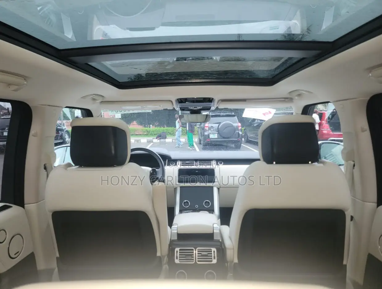 Land Rover Range Rover Vogue 2019 White