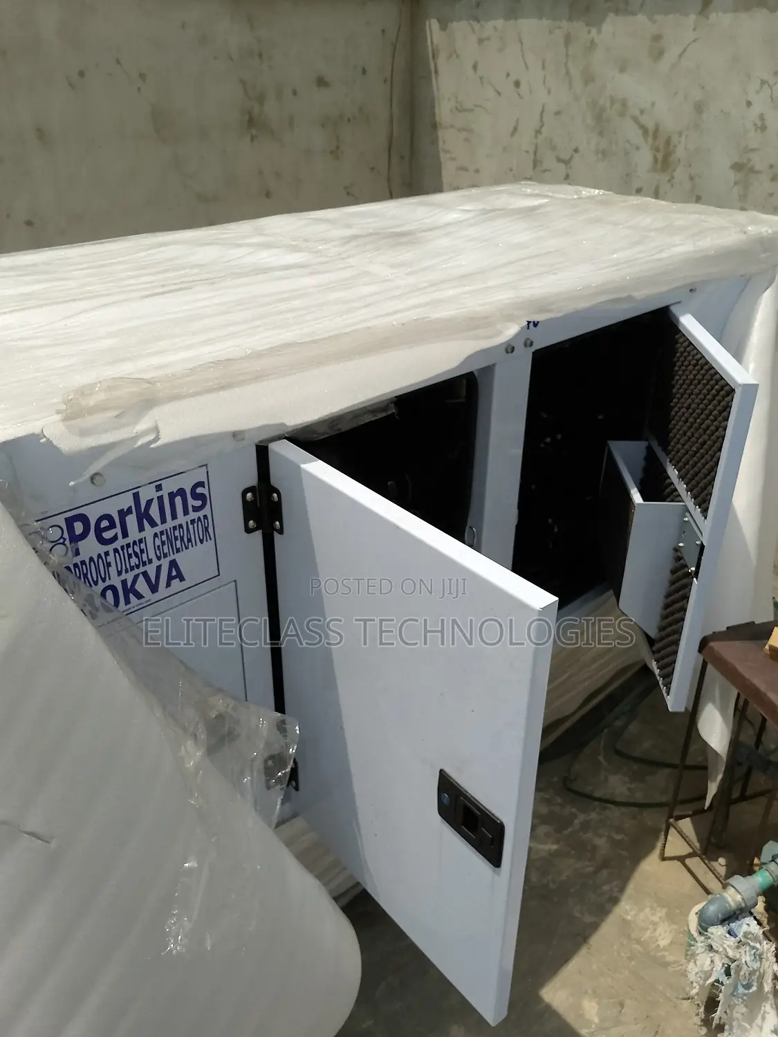 40 Kva Perkins Silent Diesel Generator.