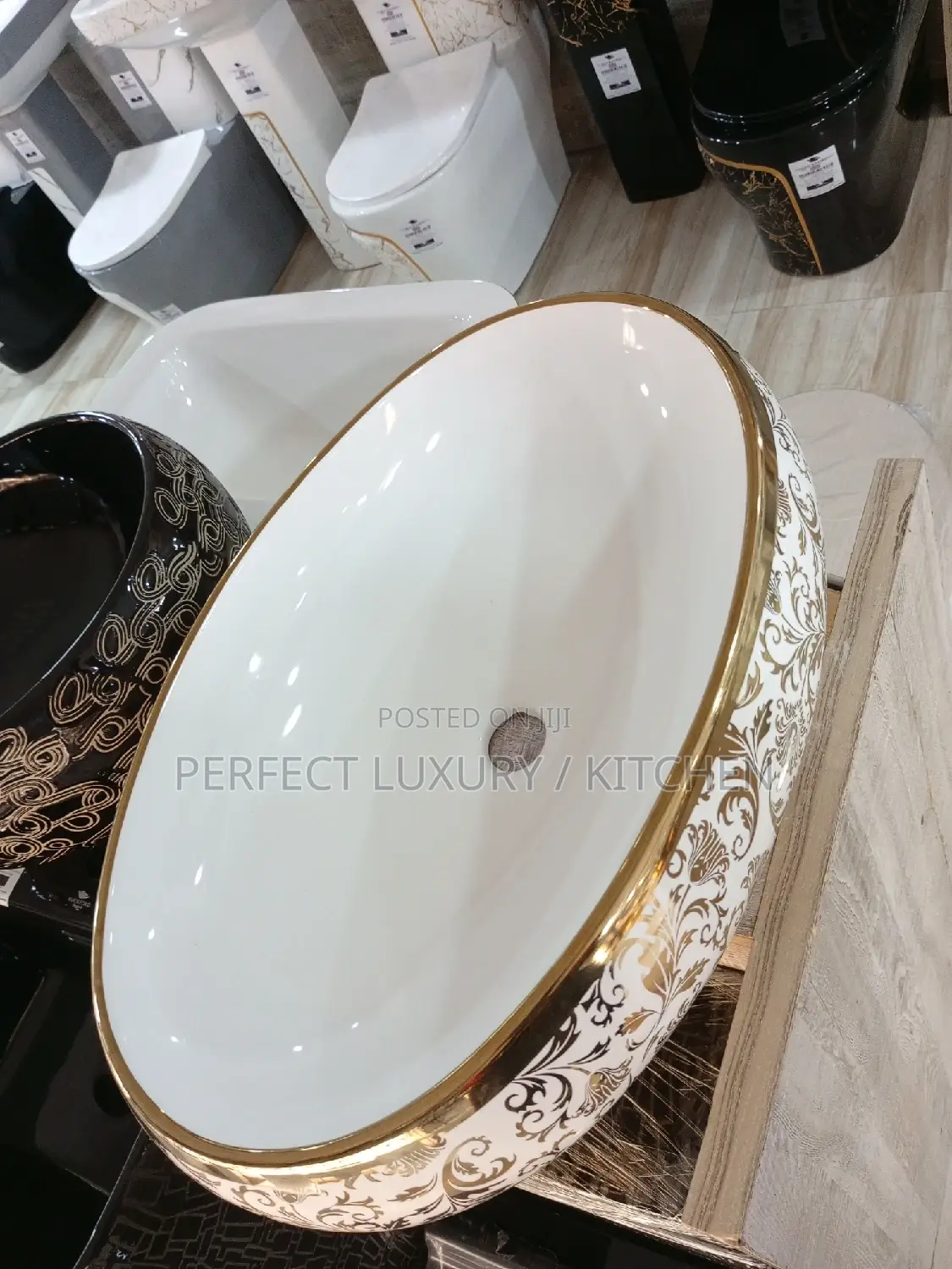 Gold+White Color Countertop Wash Hand Basin