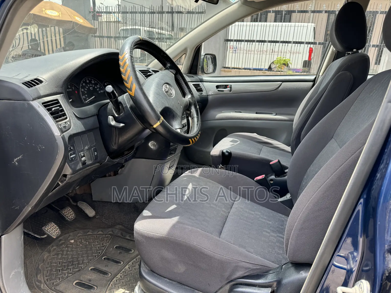 Toyota Avensis Verso 2.0 Petrol 2006 Blue
