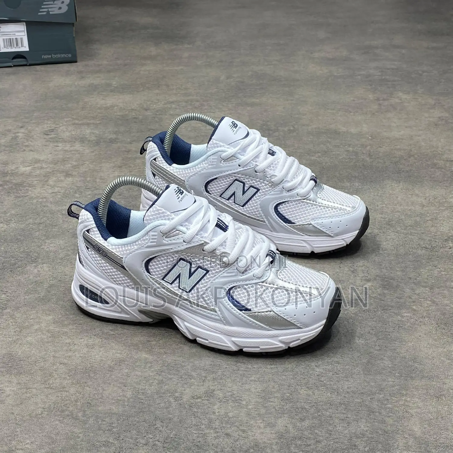 New Balance 530 White Silver Navy Sneakers