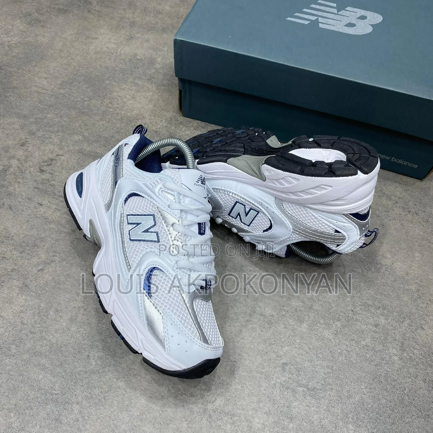 New Balance 530 White Silver Navy Sneakers