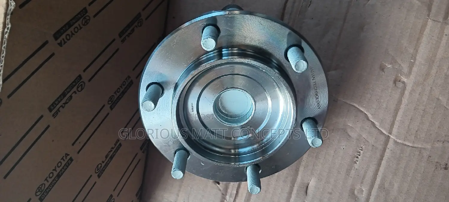 2x4 4runner, 2x4 Tacoma Front Hub Complete