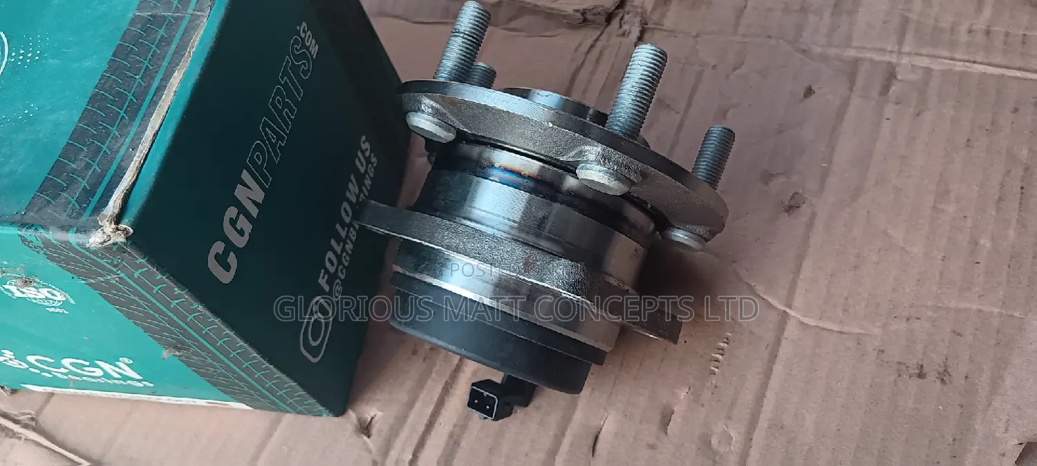 Veracruze, Santa Fe and Sorrento Rear Hub 2x4