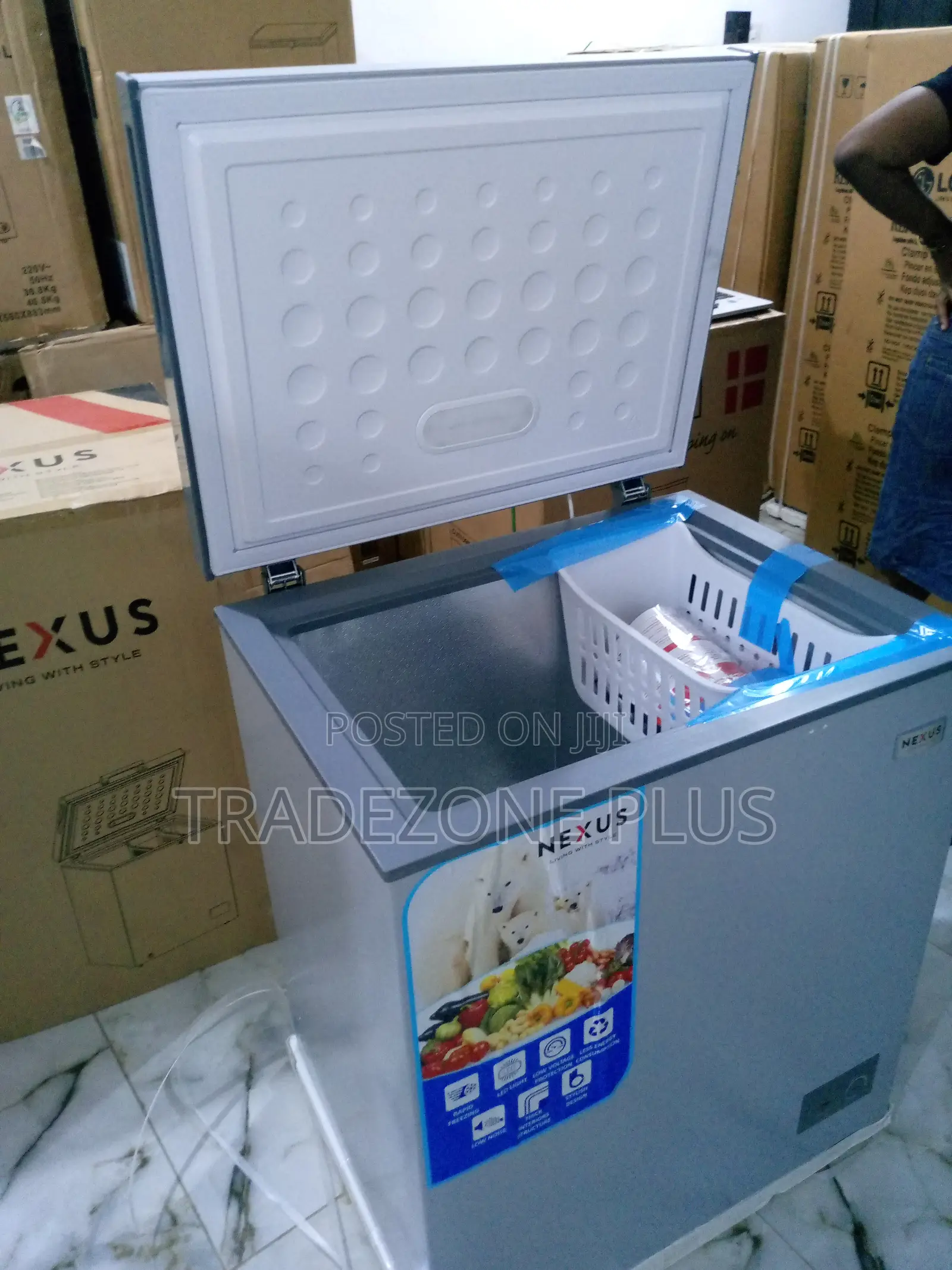 Popular 150ltr Nesxus Chest Freezer