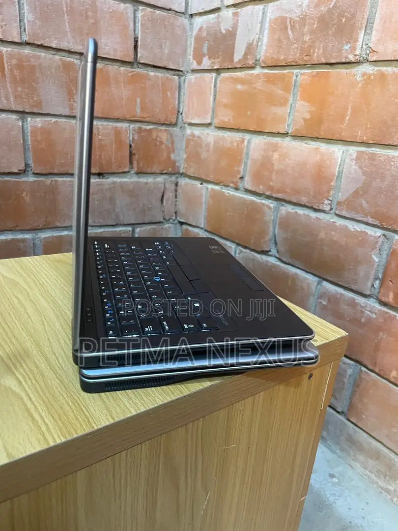 Laptop Dell Latitude 7440 8GB Intel Core i5 HDD 500GB