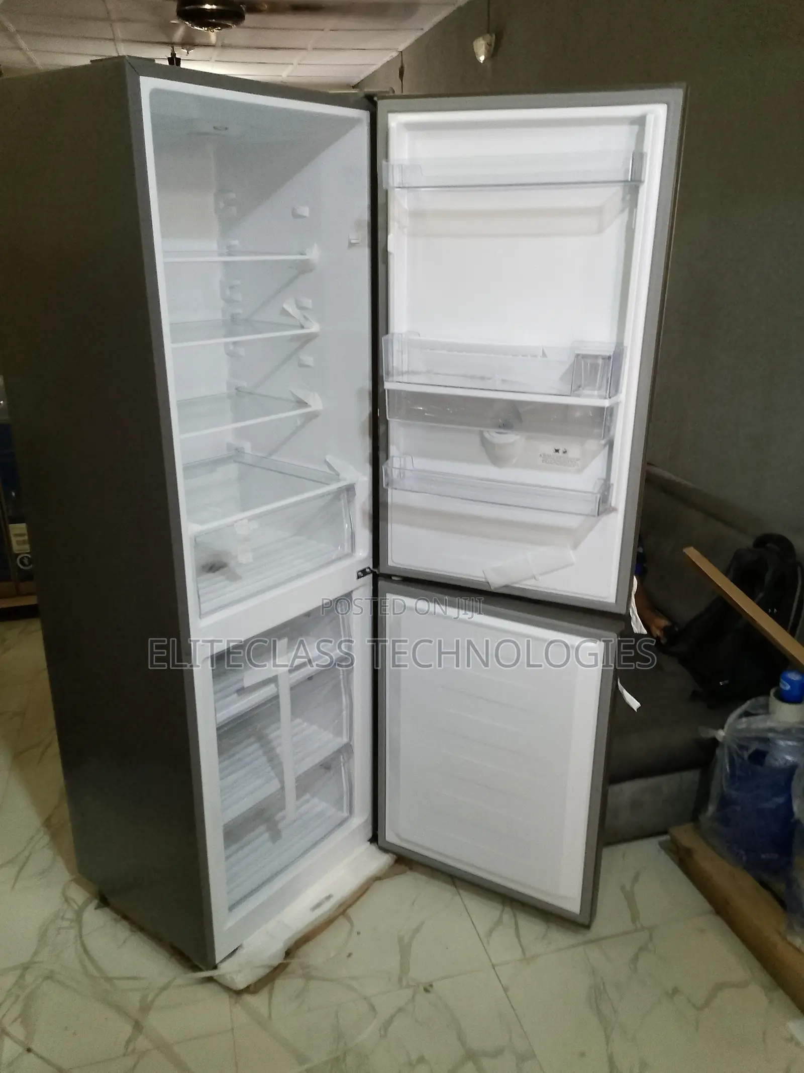 High Quality Hisense 308DR Refrigerator 300L.
