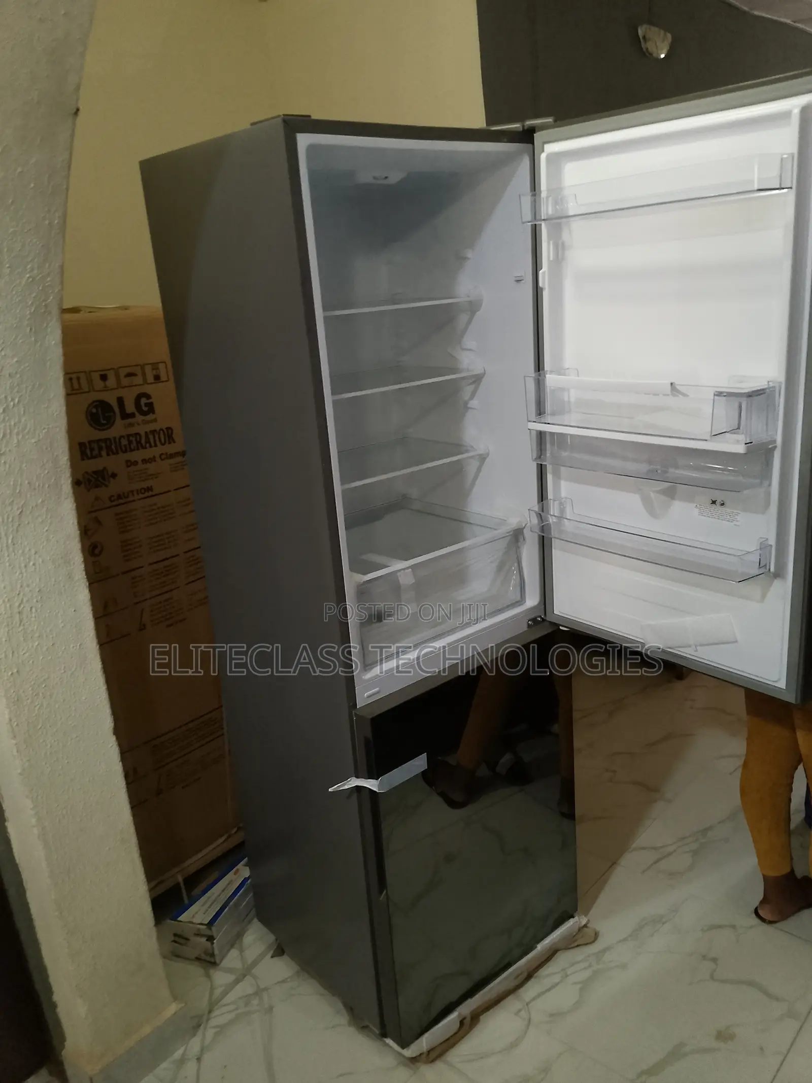 308dr Hisense Refrigerator 300L(Top Selling).
