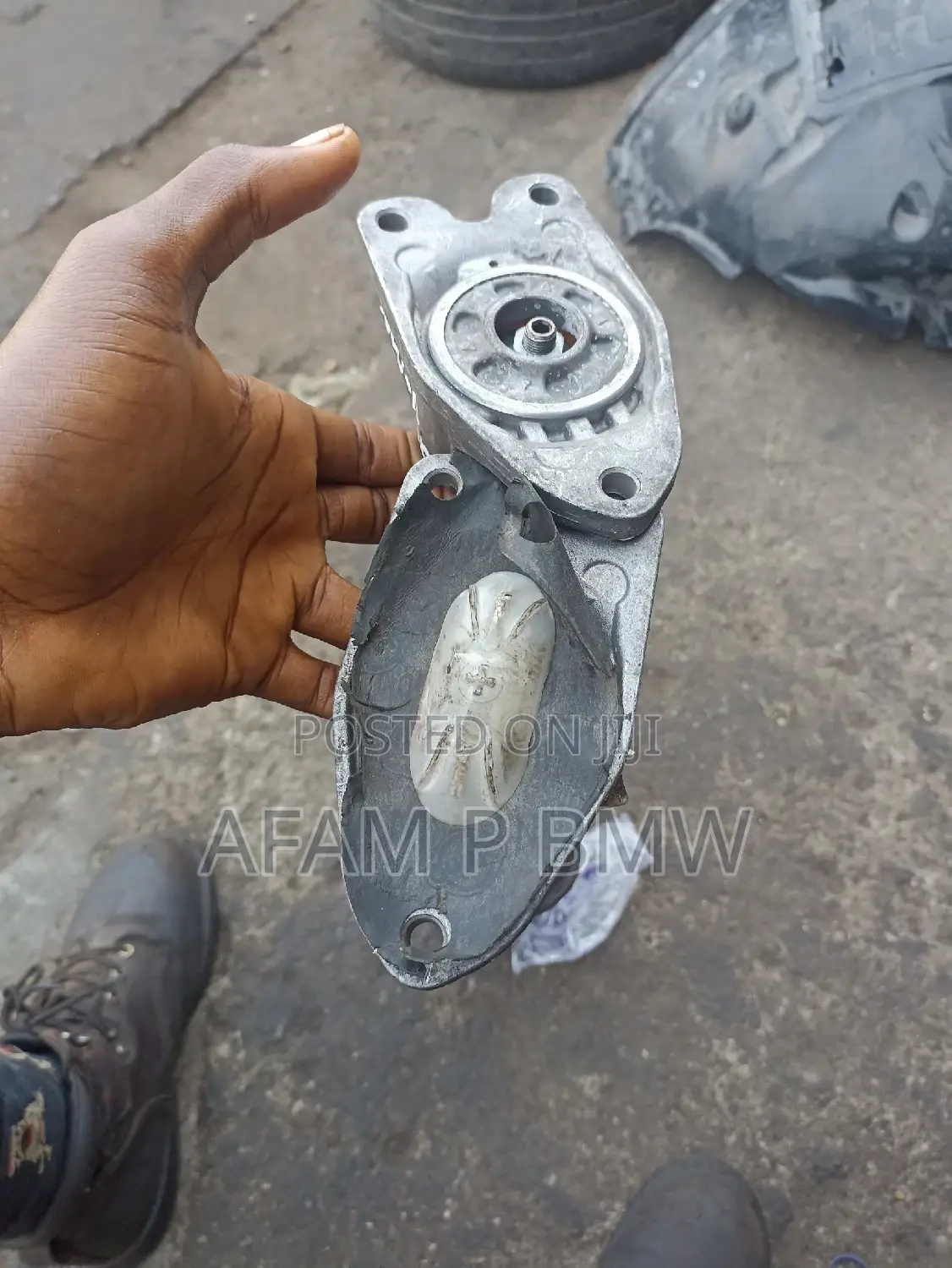 Front and Back Shock F30
