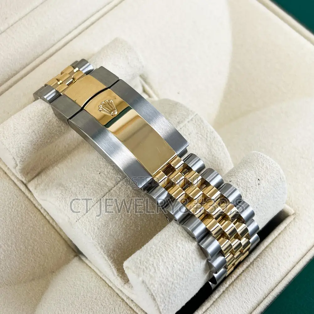 Nice Classic Rolex Sky-Dweller Two-Tone Oyster Bracelet
