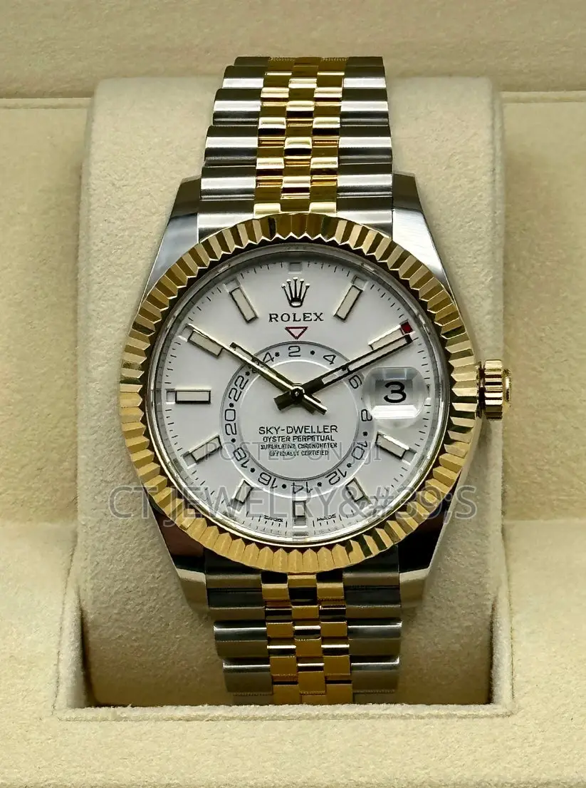 Nice Classic Rolex Sky-Dweller Two-Tone Oyster Bracelet