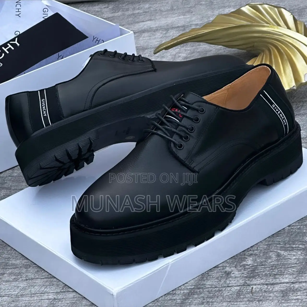 Givenchy Original Leather Shoe