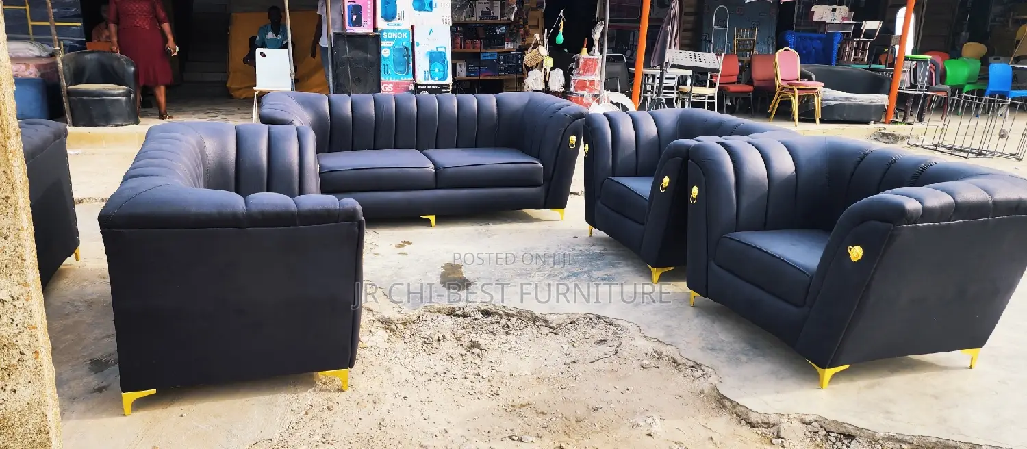 Quality Complete Set of Modern Upholstery Fabric Sofa Chairs Seaters
