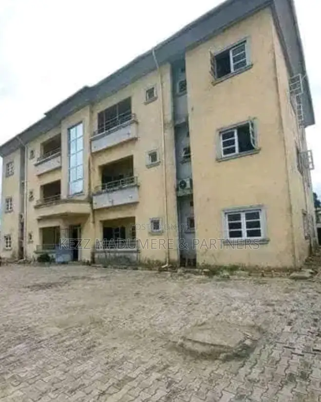 12bdrm Block of Flats in Woji , Port Harcourt for sale