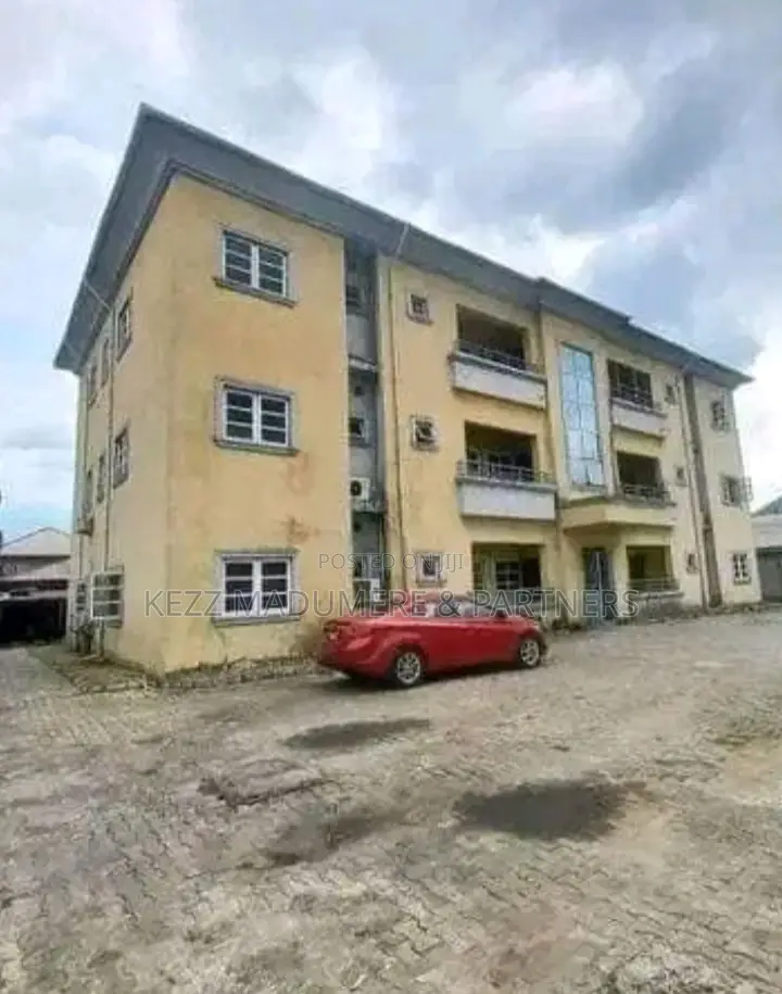 12bdrm Block of Flats in Woji , Port Harcourt for sale