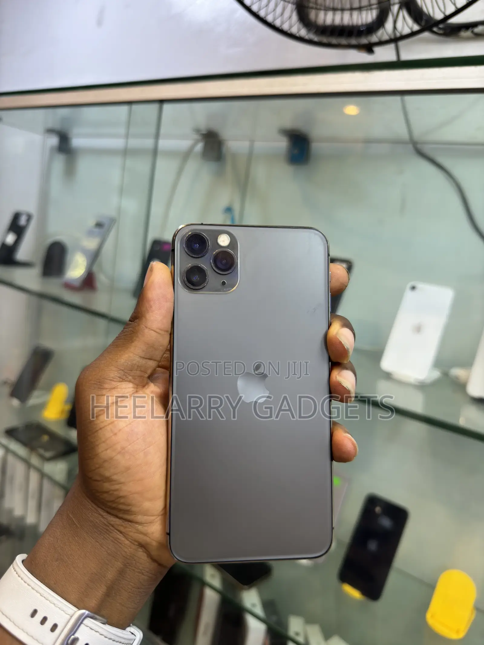 Apple iPhone 11 Pro Max 64 GB Gray