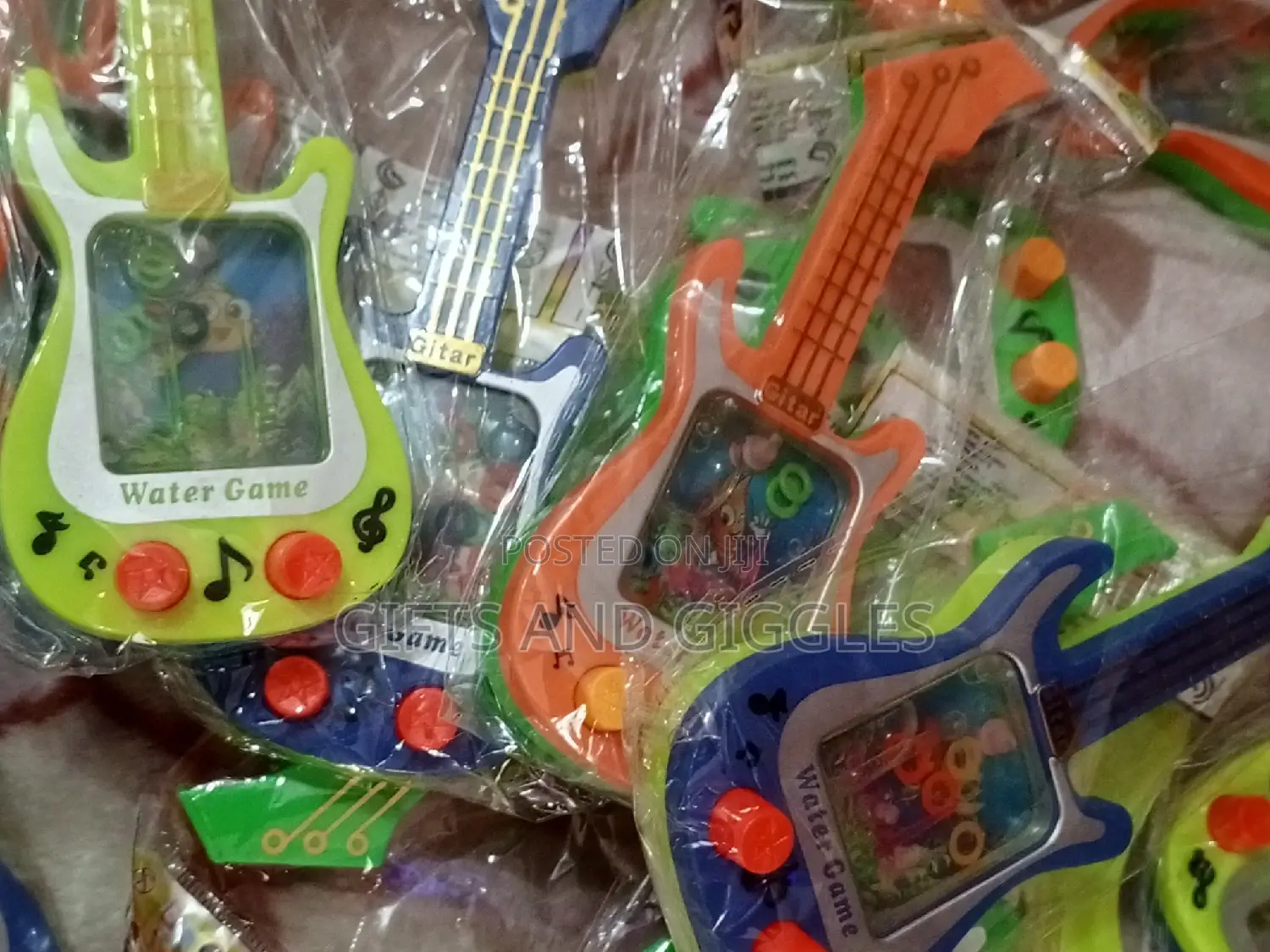 Guitar Shaped Watergame by 24peices (Small)