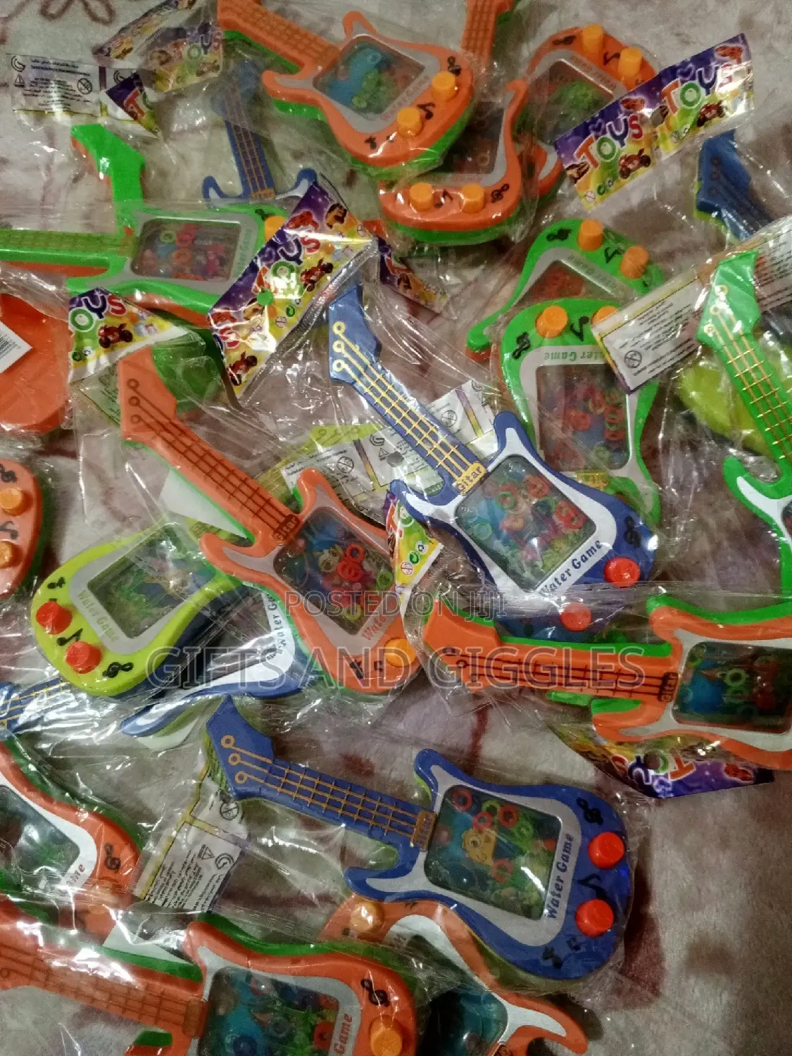 Guitar Shaped Watergame by 24peices (Small)