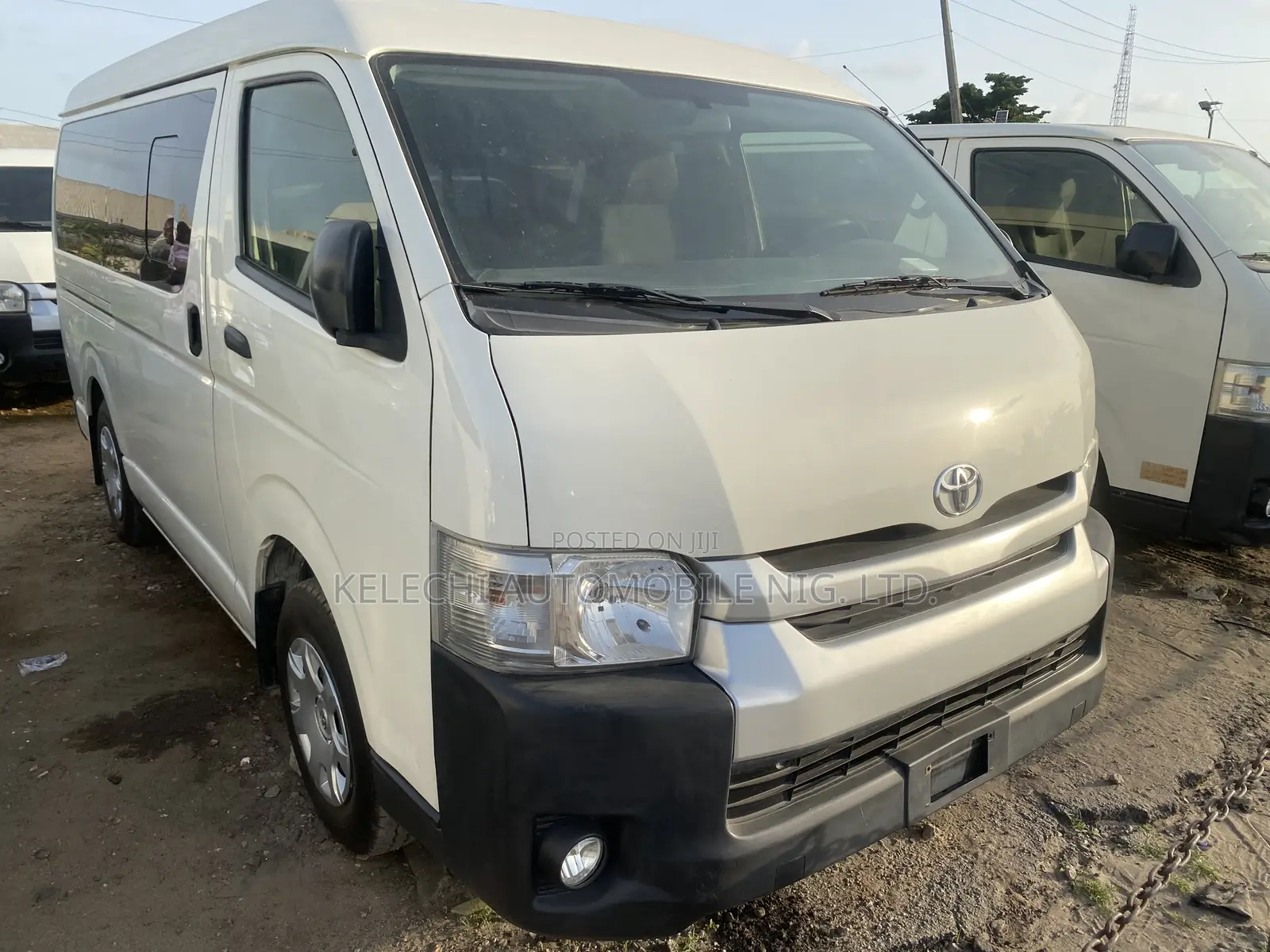 Toyota HiAce 2014 White