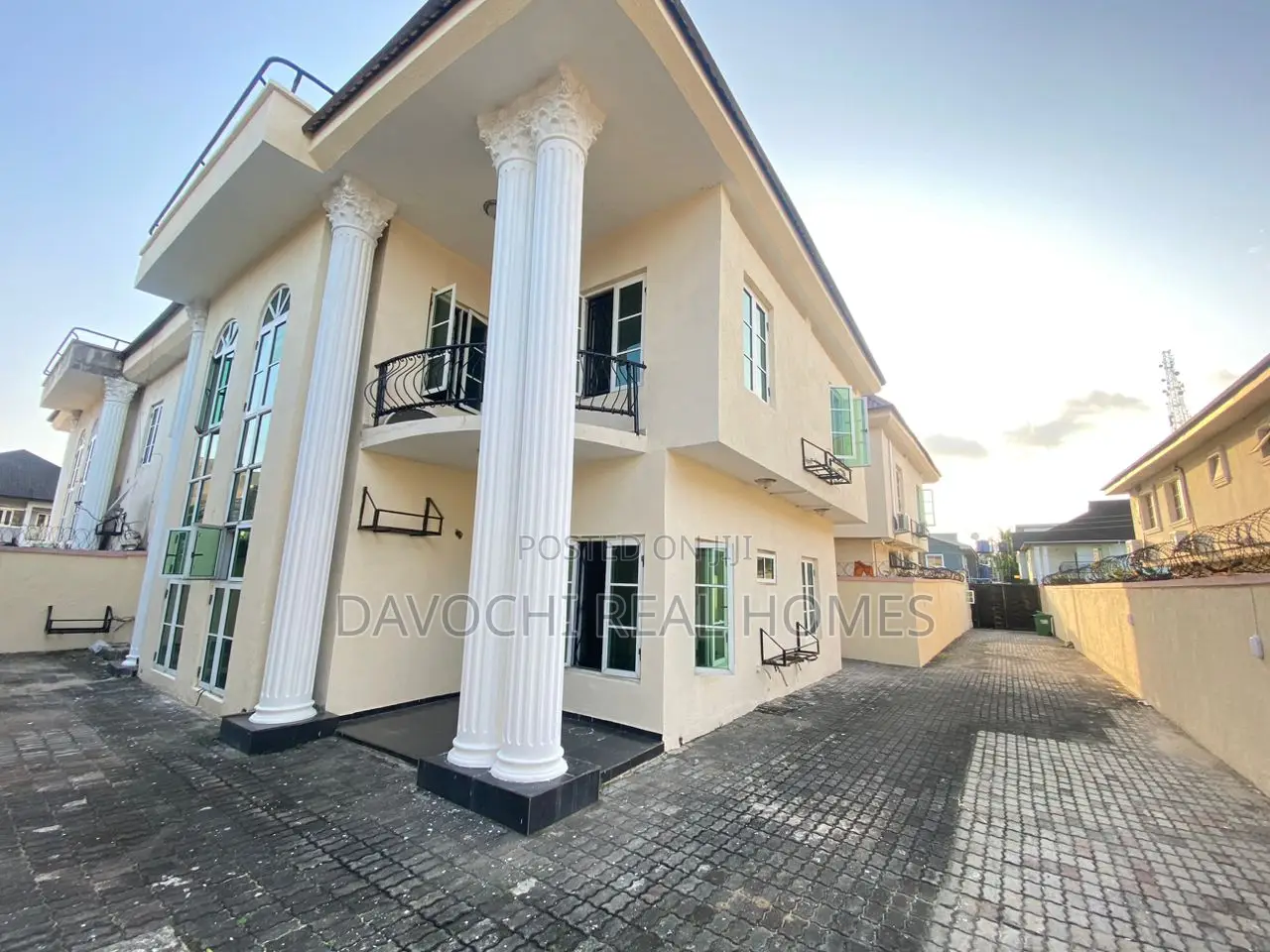 5bdrm Duplex in Lekki Phase One for rent