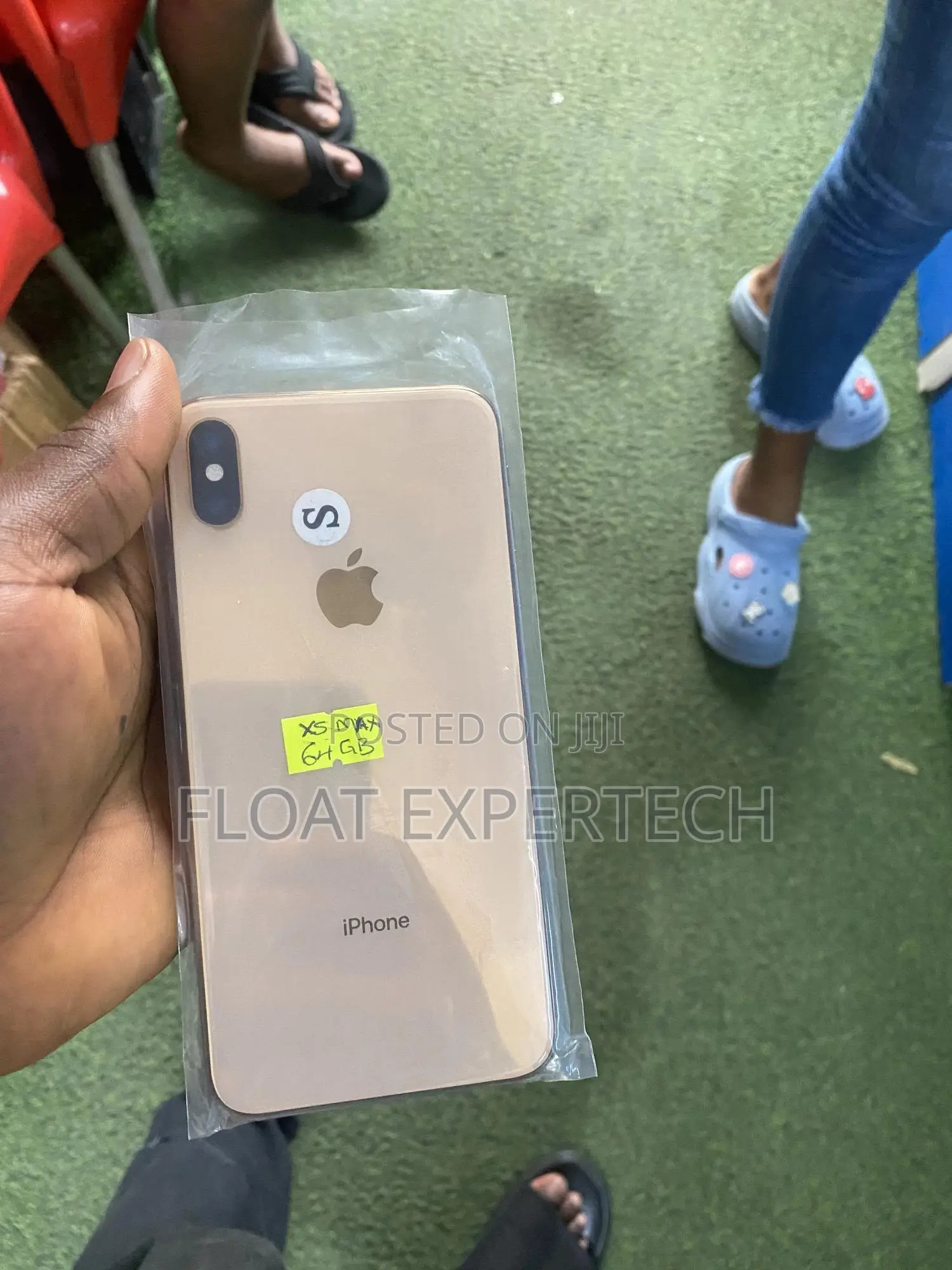 Apple iPhone XS Max 64 GB Gold