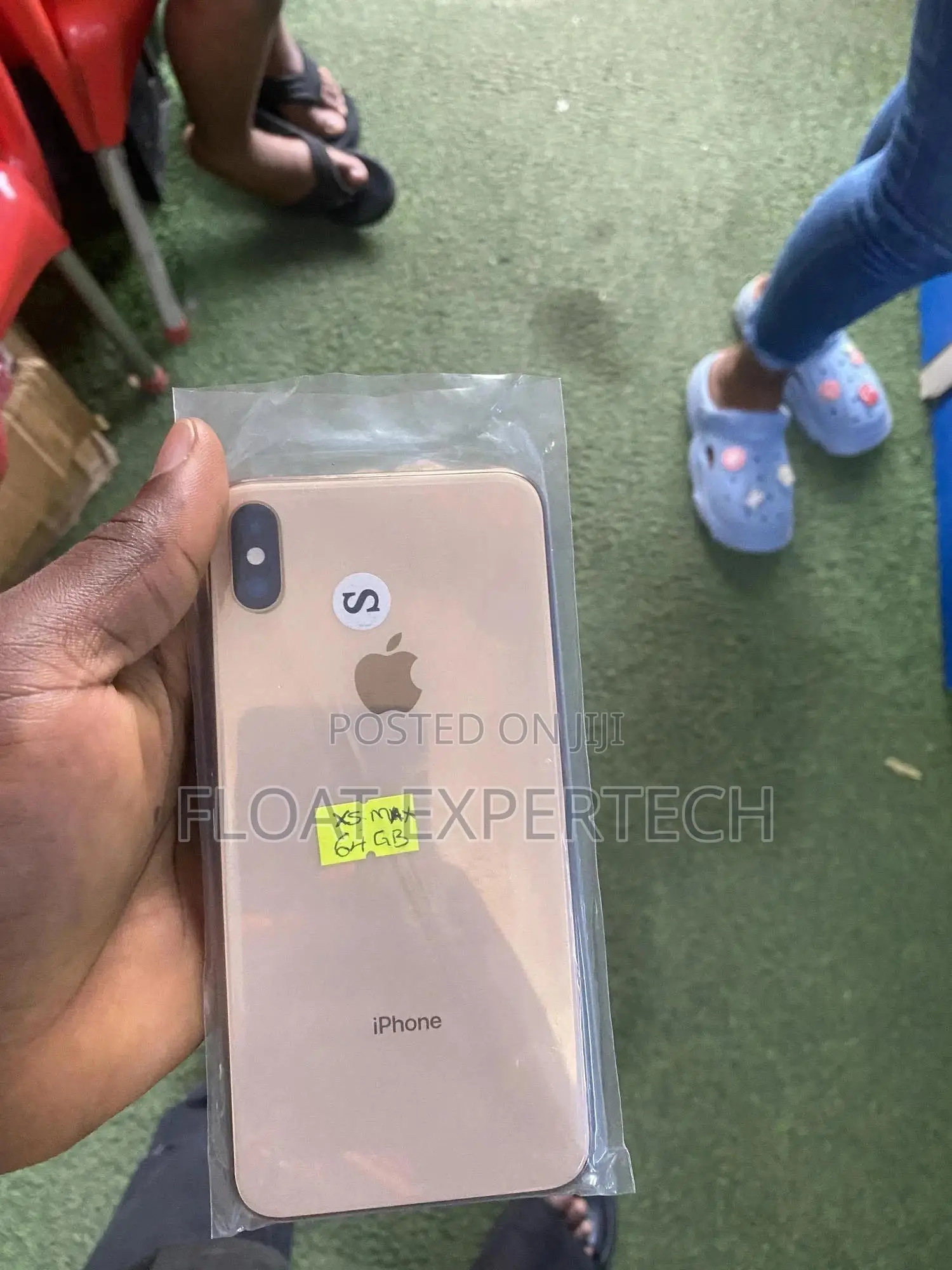 Apple iPhone XS Max 64 GB Gold