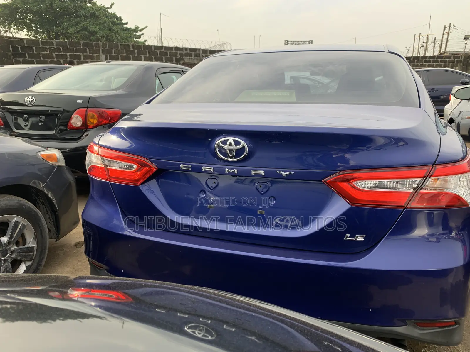 Toyota Camry LE (2.5L 4cyl 8A) 2019 Blue