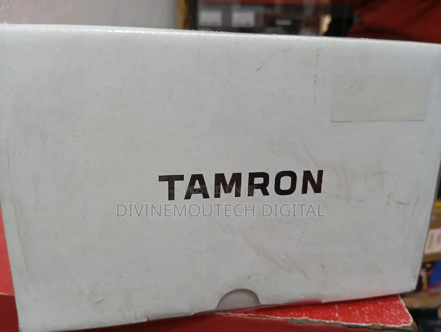 Tamron Lens 17-70mm F2.8