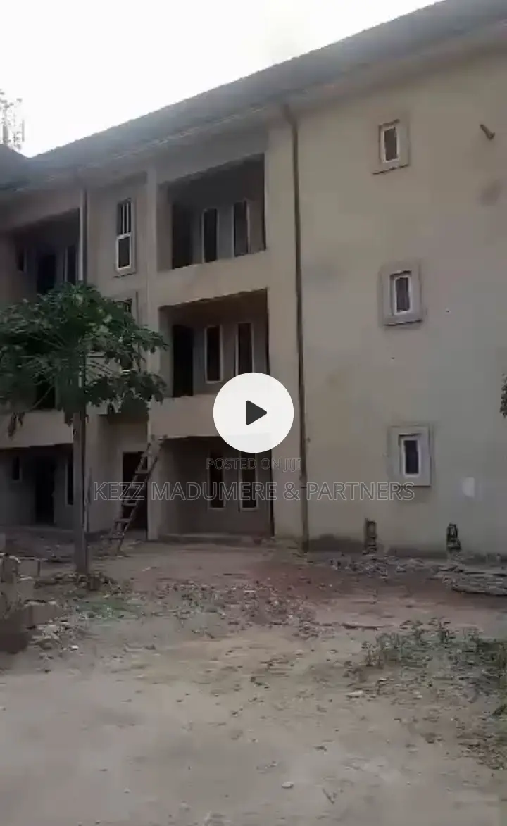 9bdrm Block of Flats in Premier Layout for sale