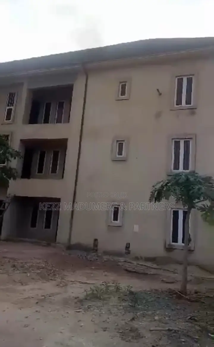 9bdrm Block of Flats in Premier Layout for sale
