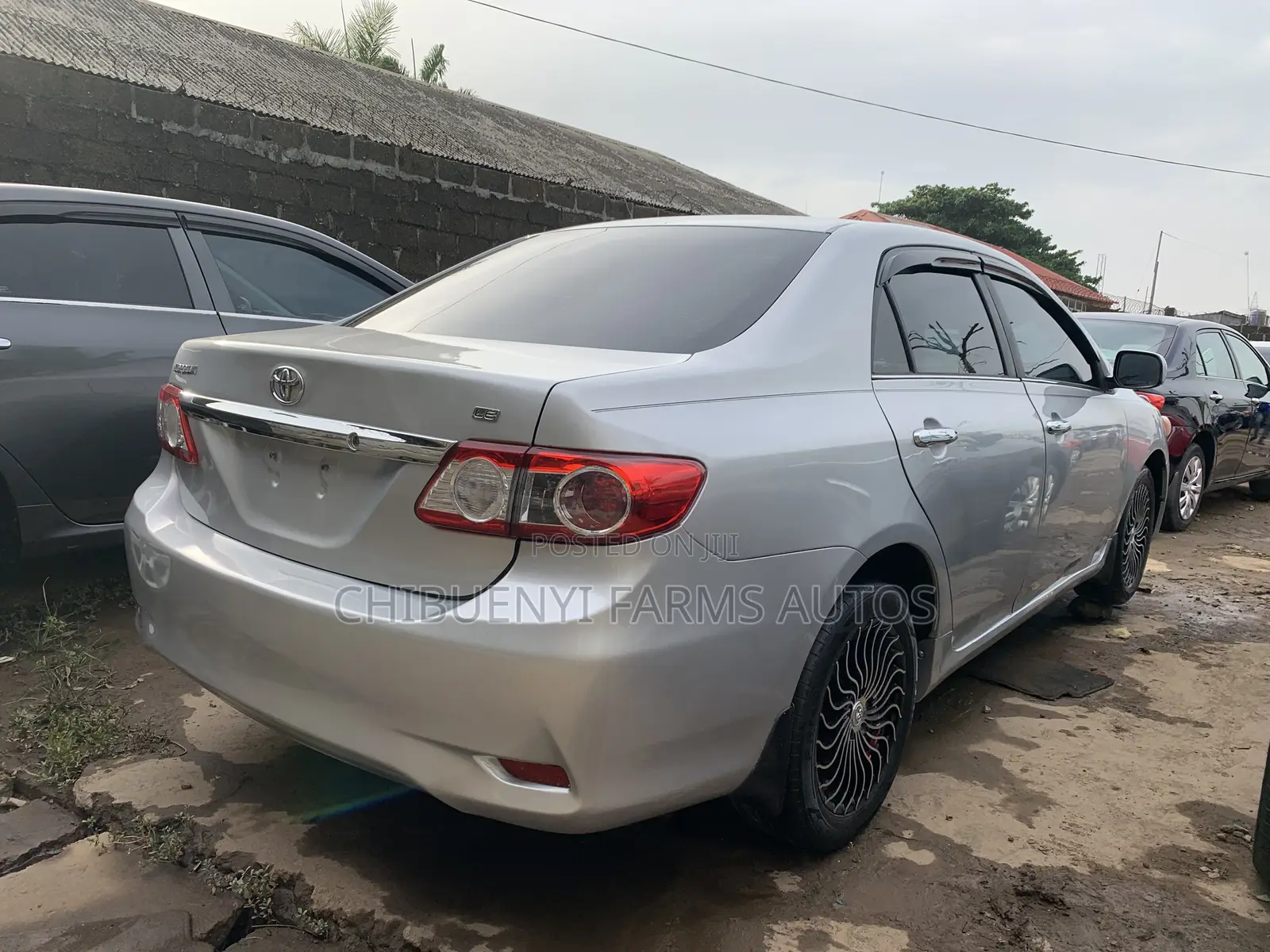 Toyota Corolla LE Special Edition 4dr Sedan (1.8L 4cyl 4A) 2013 Silver