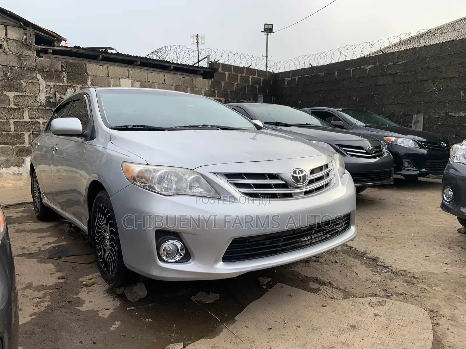 Toyota Corolla LE Special Edition 4dr Sedan (1.8L 4cyl 4A) 2013 Silver